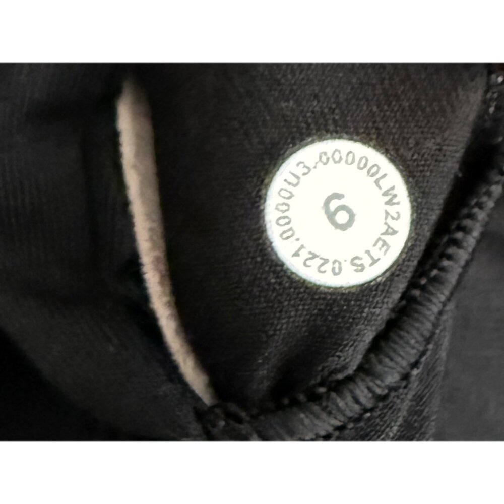 Lululemon Women's Training Invigorate Black Mesh Racerback Sports Bra Size 6 - Picture 8 of 15